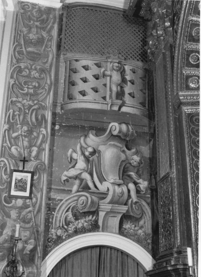 Giovanni Anastasi - motivi decorativi con angeli reggistemma, Pergola